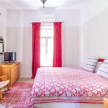 Ferienwohnung Brand New Gem In Talbiyeh Jerusalem Exterior foto